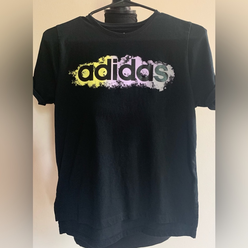 Girls black Adidas t-shirt, size L (14)